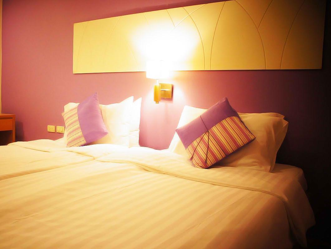 Nantra De Comfort Bangkok Esterno foto