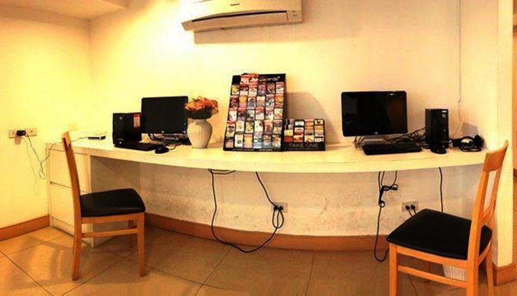 Nantra De Comfort Bangkok Esterno foto
